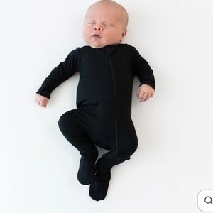 Kyte Baby footie in midnight black